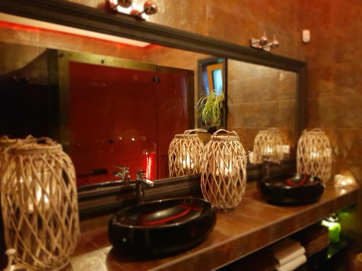 זיילונה גאורה Spa Love Home Sauna Jacuzzi Romantyczny Dom Dla Pary Z Prywatnym Spa מראה חיצוני תמונה